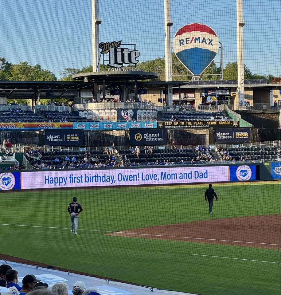 息子の初誕生日をMLB6球場で祝った感動のメッセージ企画が話題に | ゲーム総合 - 1
